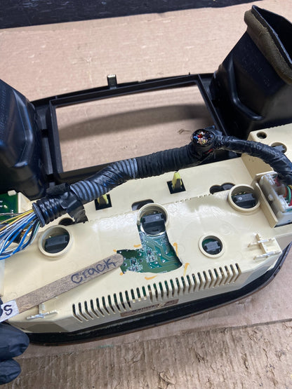 2000 2001 2002 Toyota Tundra Climate Control Panel Radio Bezel af2484 DG5