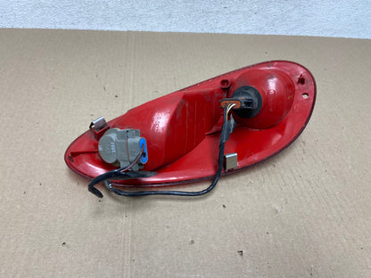 2001 to 2005 Chrysler PT Cruiser Right Passenger Tail Light AE6935 LK7