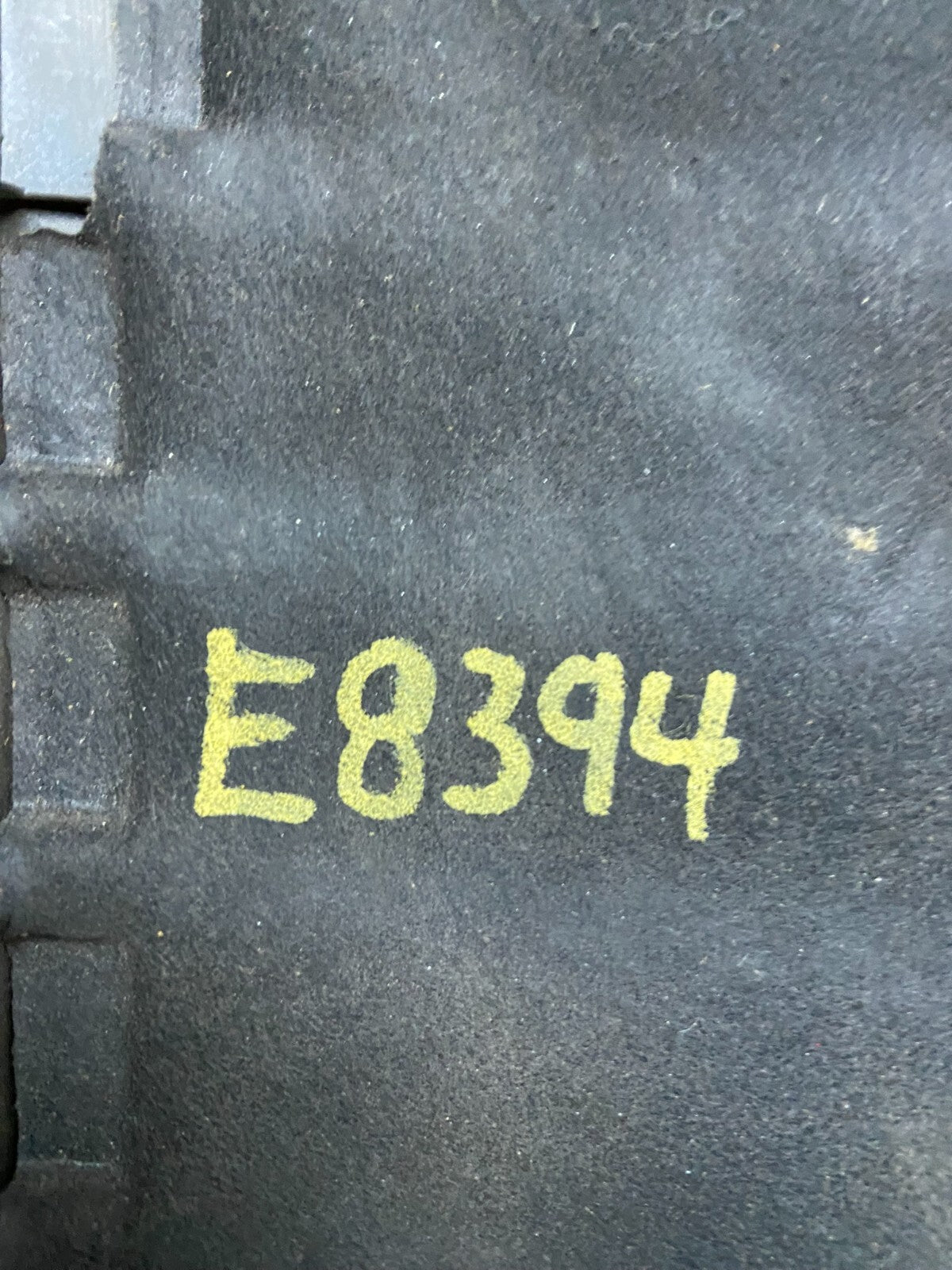 2003 to 2005 Kia Optima V6 24V Engine Cover Motor E83945