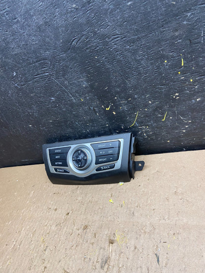 2009-2014 Nissan Murano AM FM Radio CD Control Panel T8439 DG2
