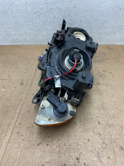 2000 to 2003 BMW 325Ci 330Ci E46 Coupe Right Side Halogen Headlight AA7025 DG7