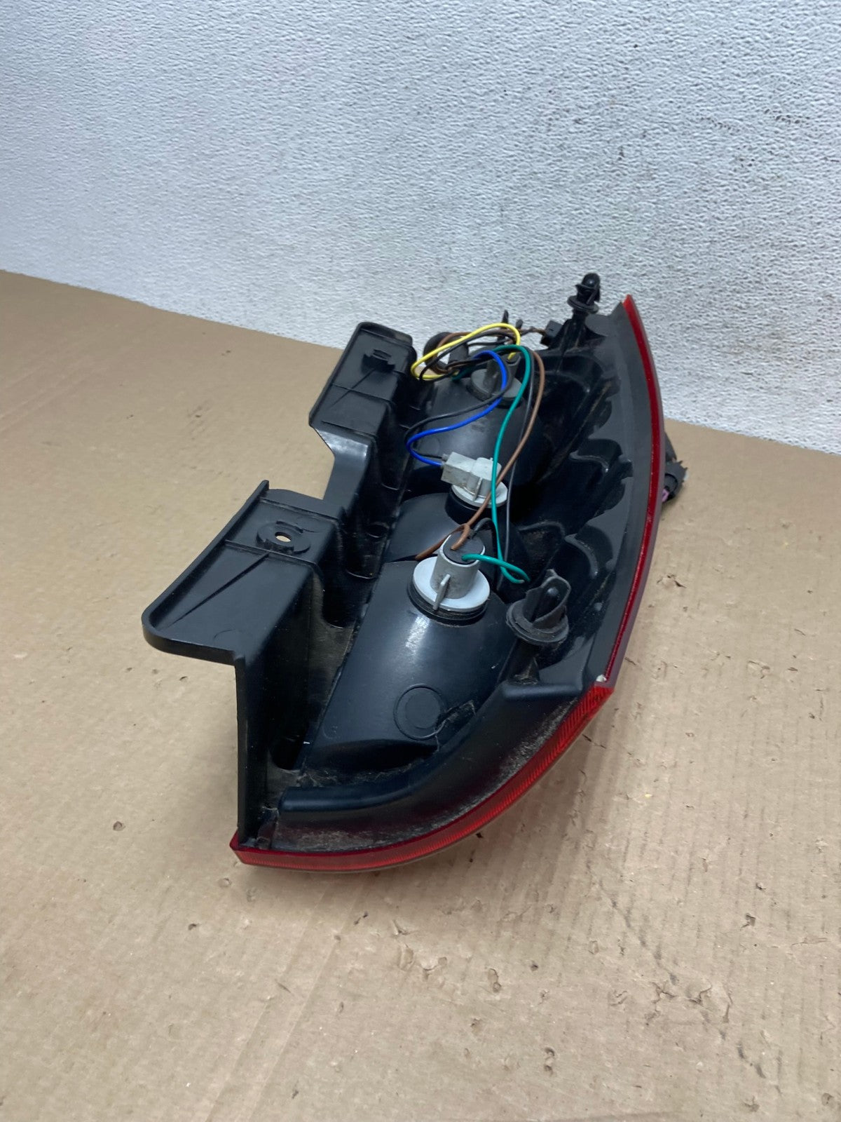 2008-2014 Chevrolet Tahoe Suburban Right Passenger Rh Tail Light AE9641 LK6