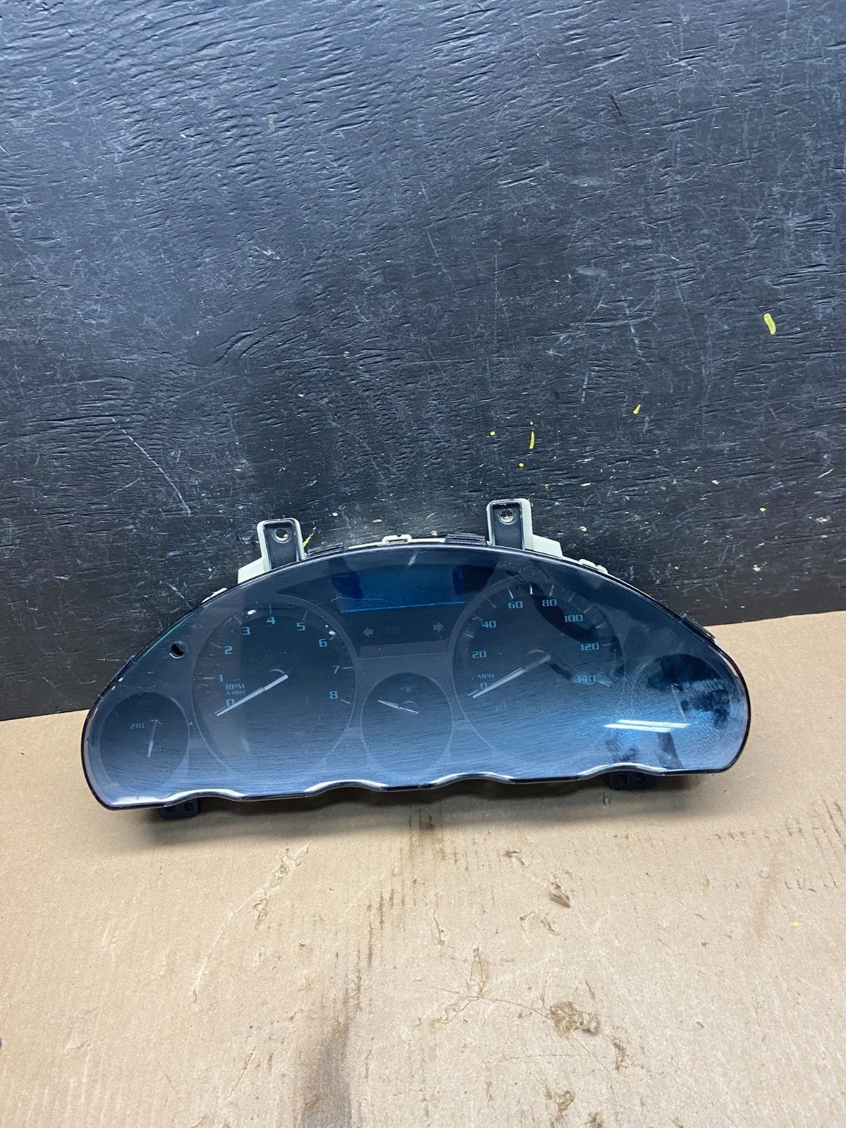 2013 to 2013 Buick Enclave Instrument Gauge Cluster Speedometer OEM Q9177 DG0