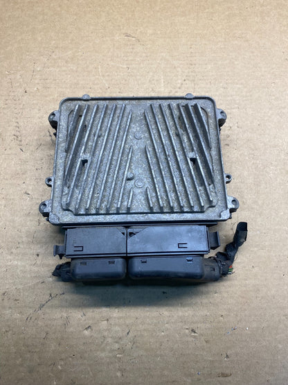 2008 to 2012 Mercedes C300 E350 Engine Computer Module ECM ECU AD9985 DG1