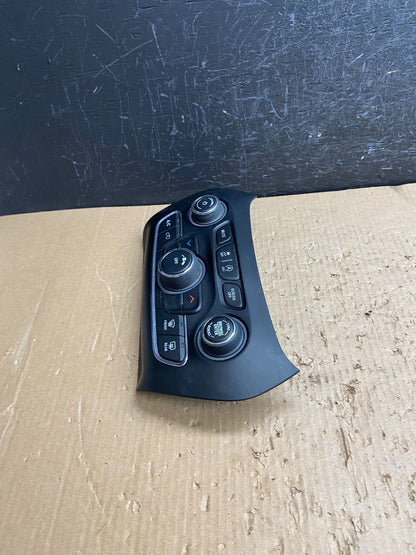 2019 to 2023 Jeep Cherokee Heater Climate Temperature Control AF1510 DG2