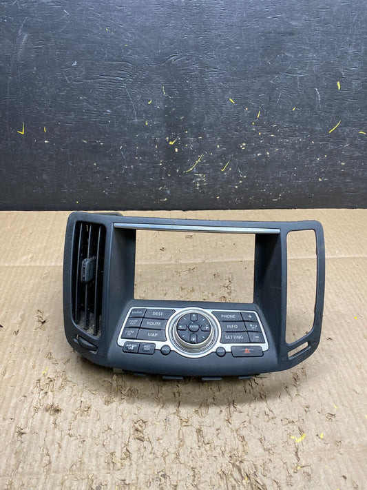 2008 - 2012 Infiniti G35 EX35 Radio Player Screen Panel Bezel v7316 DG0