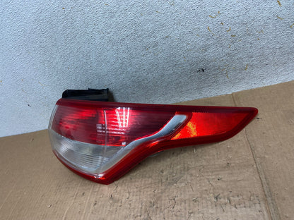 2013 to 2016 Ford Escape Right Passenger RH Side Tail Light AI5627 LK1