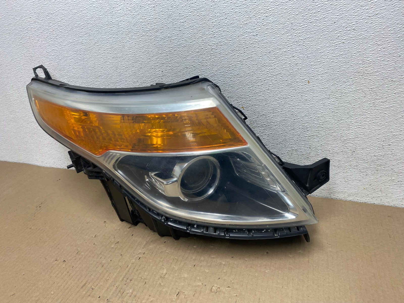 2011 to 2015 Ford Explorer Right Passenger Halogen Headlight AE9577 LK1