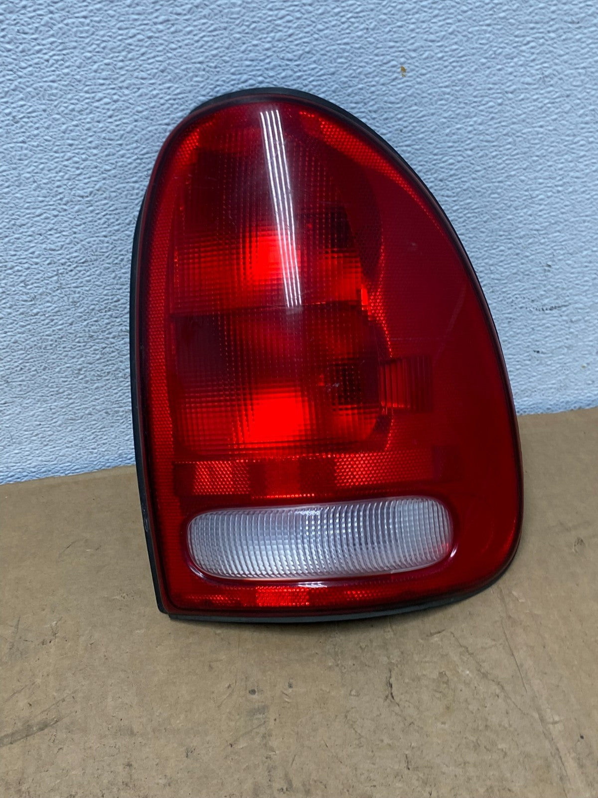 1998 to 2003 Dodge Durango Tail Light Right Passenger RH Side AD1018 LK0