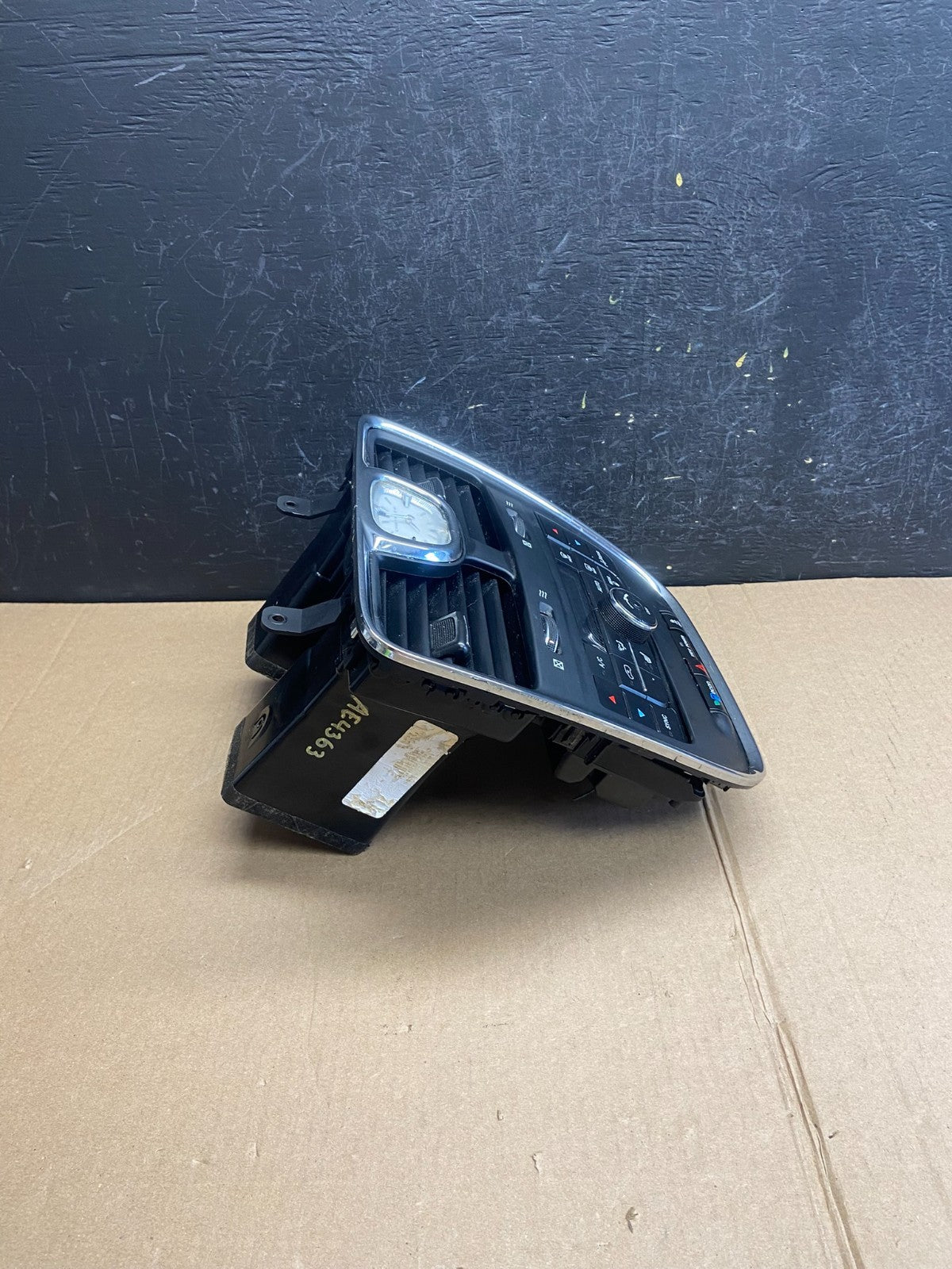 2011-2016 Chrysler Town Country Climate Control Panel Center Dash Trim AE4363 DG1