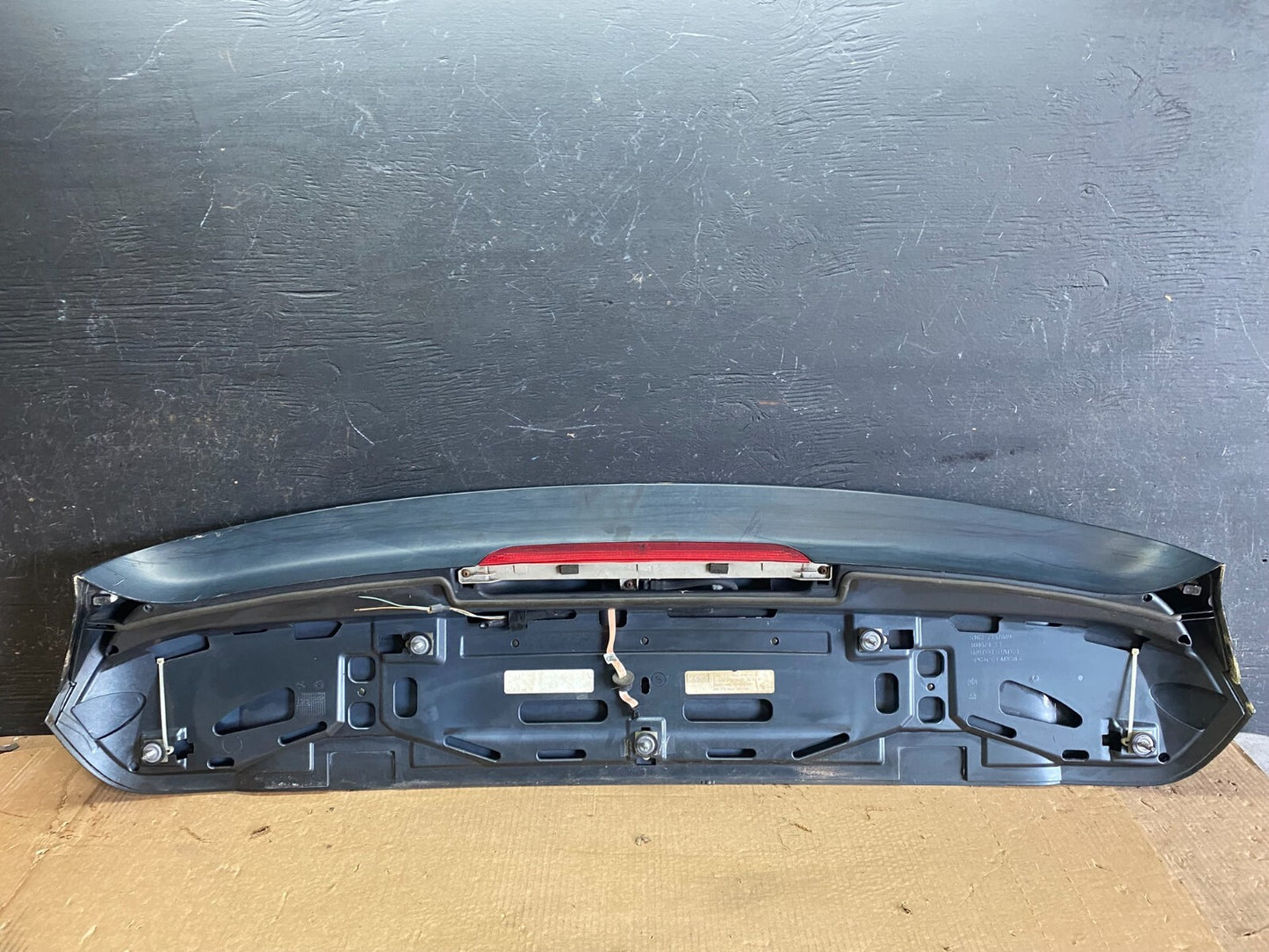 2007 to 2013 BMW X5 Trunk Hatch Spoiler 7157689 N9025 PS8