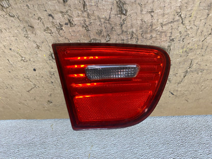 2007-2010 Hyundai Elantra Left Driver LH Tail Light Inner Oem V8417 DW0