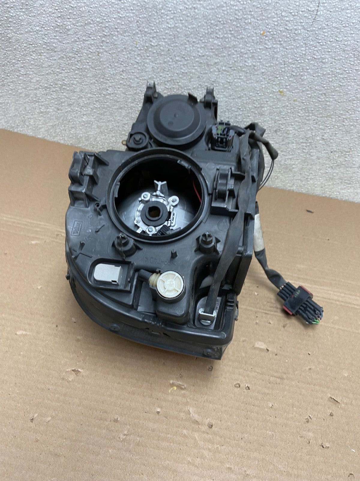 2003-2013 Volvo XC90 Left Driver LH Side Halogen Headlight Oem AB1011 DW9