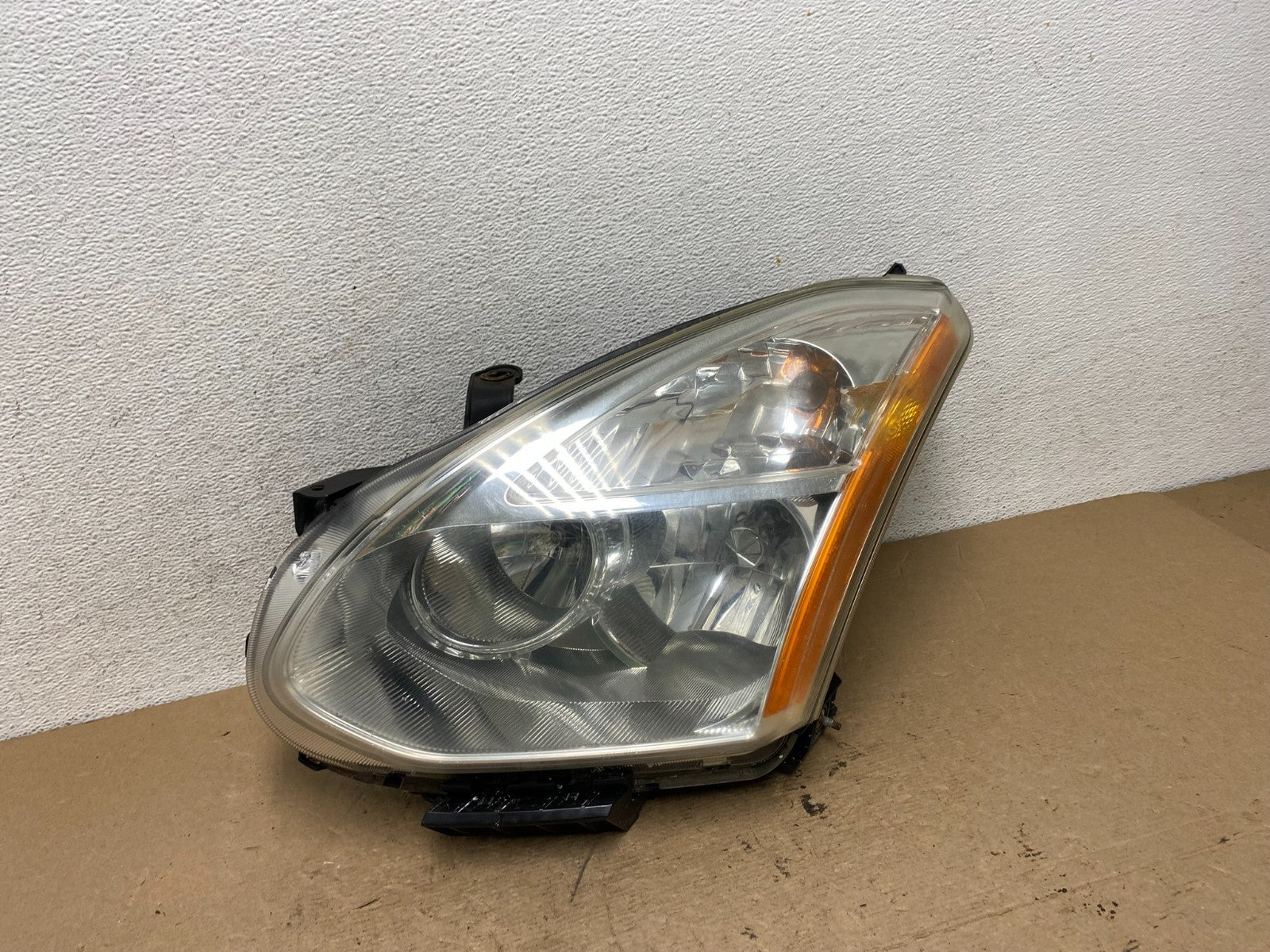 2008 to 2013 Nissan Rogue HID Xenon Headlight Left Driver Lh Side AF5063 DW0