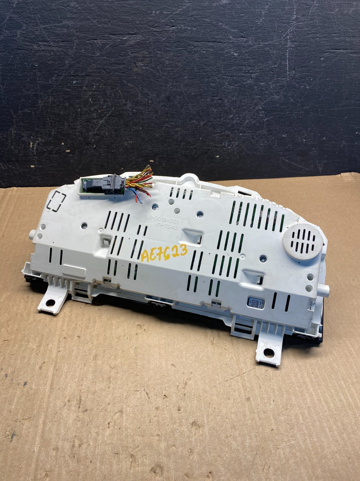 2008 2009 Land Rover Range Rover Sport Speedometer Cluster Gauge AE7623 DG4