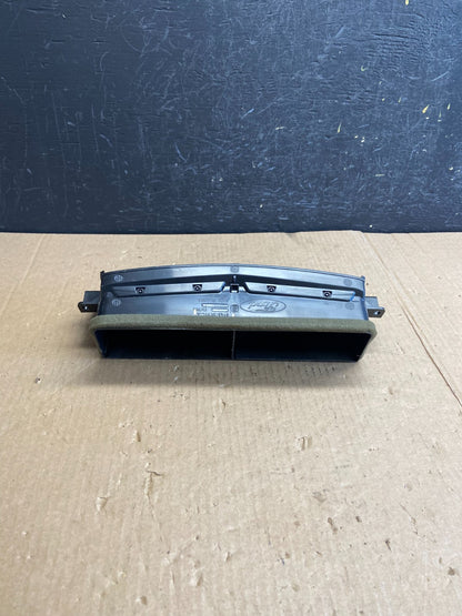 2011 to 2014 Ford Edge Center Dash Radio Panel Air Vent AE4249 DG3