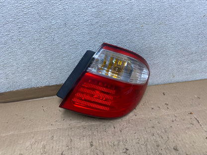 2000 - 2001 Infiniti i30  Right Passenger Rh Side Tail Light Oem U6517 DW0