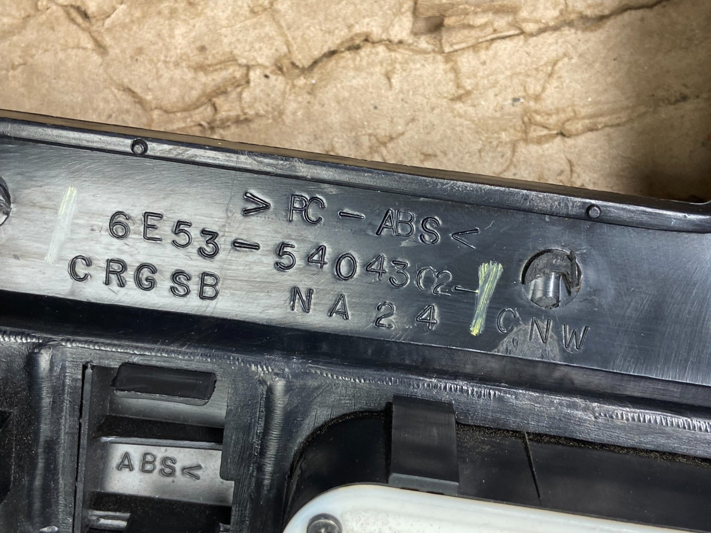 2006 to 2009 Ford Fusion Center Dash Radio Bezel Trim OEM x6340 DG4