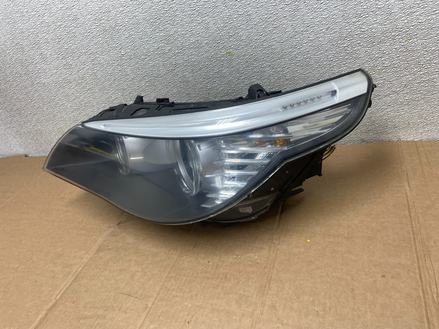 2008 to 2010 Bmw 5 Series 535I 550 Left Driver LH Headlight Halogen AA1120 DW1