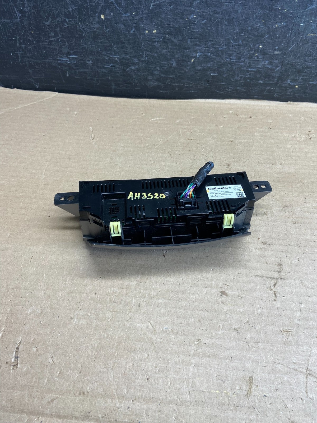 2010 - 2014 Subaru Outback Legacy A/C Heater Climate Control Unit AH3520 DG3