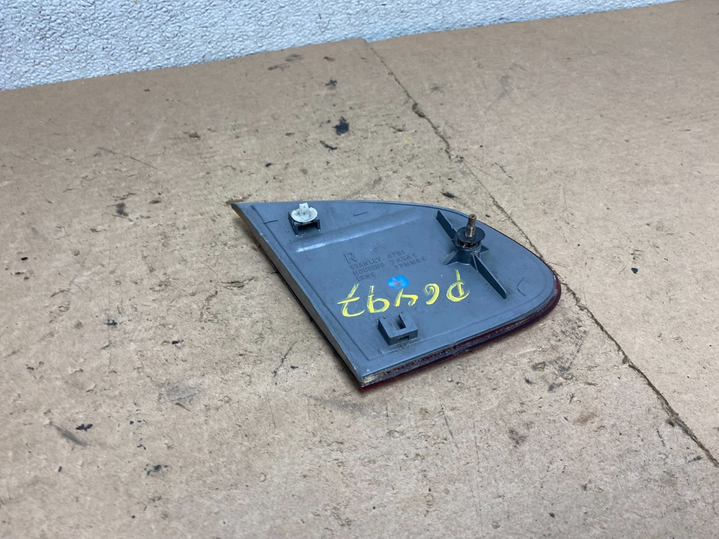 1998 to 2002 Chevrolet Prizm Right Passenger Side Inner Tail Light OEM P6497 DW7