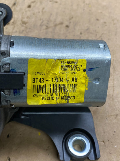 2011 to 2014 Ford Edge Licnoln MKX Rear Windshield Wiper Motor T8643 DG5