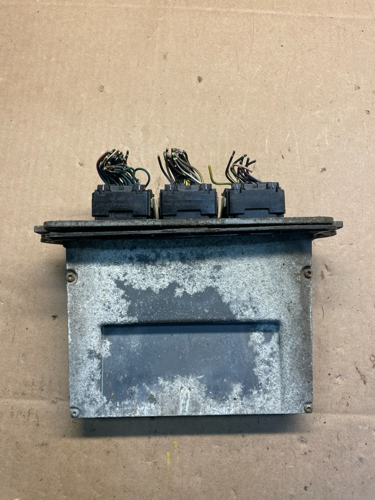 2008 Ford Escape  Engine Control Unit ECU ECM Computer Module OEM S8120 DG0
