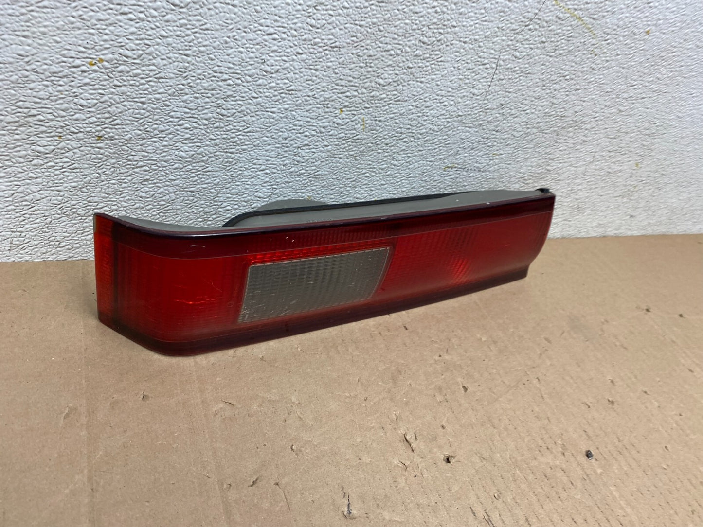 1997 1998 1999 Toyota Camry Tail Light Inner Left Driver LH Inner Oem J7909 DW2