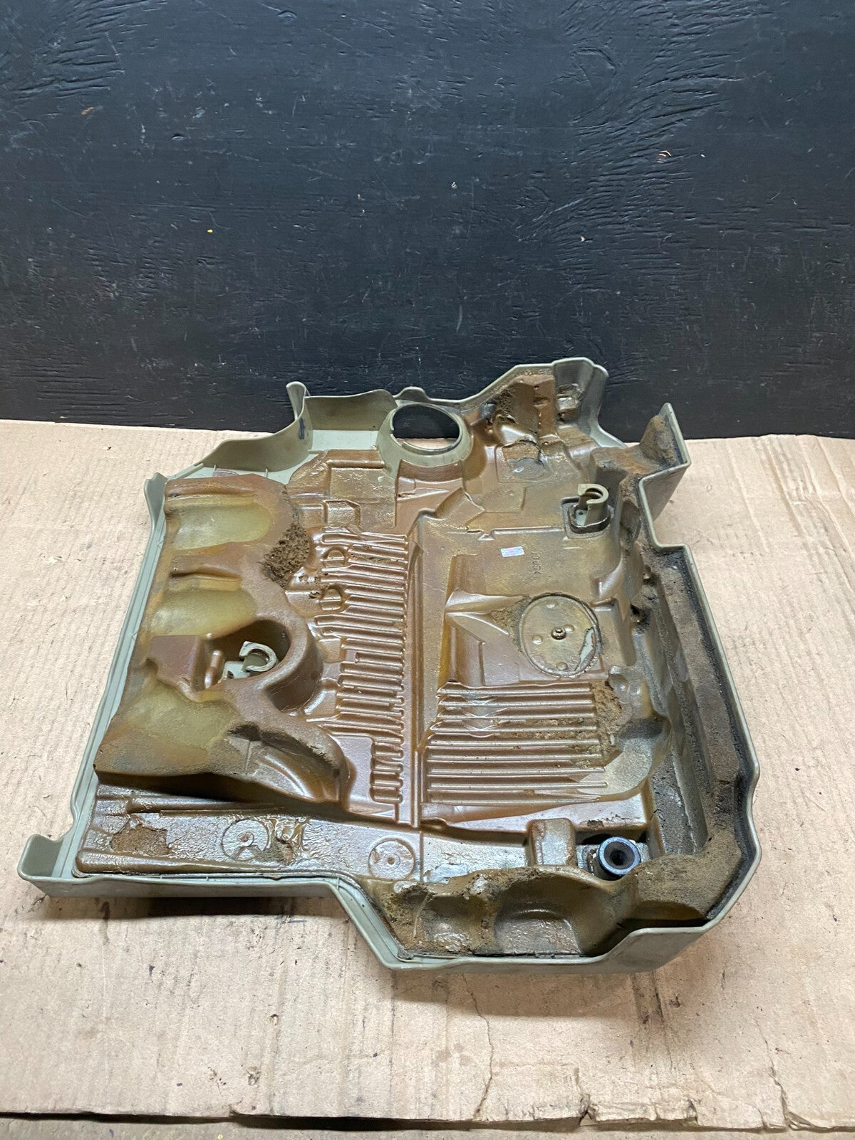 2008 to 2010 Toyota Highlander Camry V6 Top Engine Cover Lid F4218 DG17