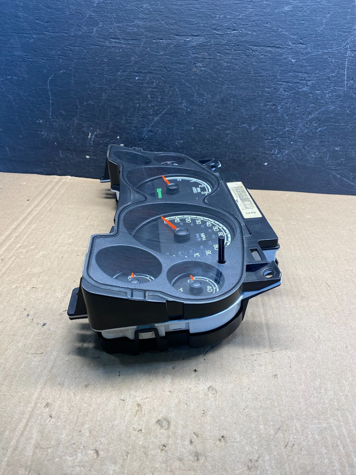 2008 to 2011 Chevrolet Tahoe Hybrid Cluster Gauge Speedometer ECM AE75932