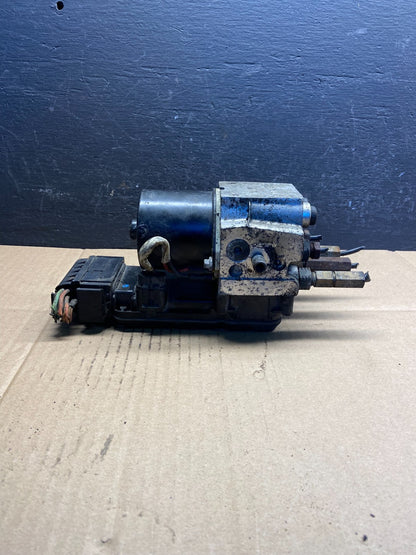 2002 2004 Ford F250 F350 Econoline Anti-Lock ABS Antilock Brake Pump AD1783 DG2
