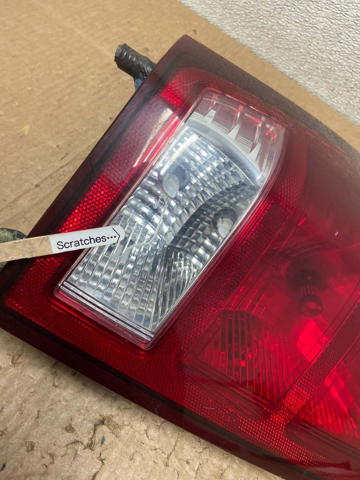 2007 2008 2009 2010 Jeep Grand Cherokee Left Driver Lh Tail Light Oem Z0921 DW3