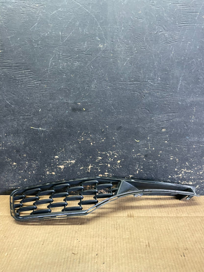 2014-2020 Maserati Quattroporte Front Left Bumper Grille Trim Cover AB28173