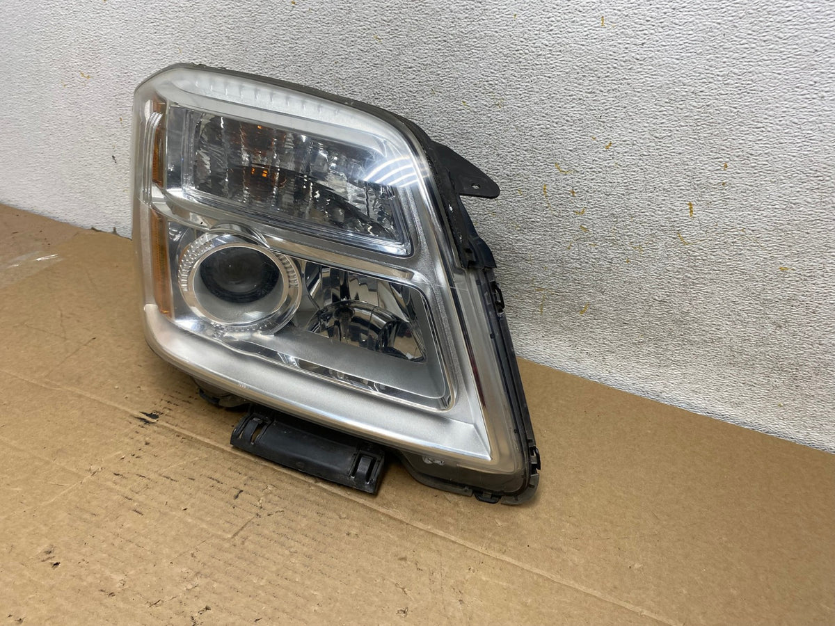 2010 to 2015 GMC Terrain Halogen Passenger Right Rh Side Headlight AH8019 LK2