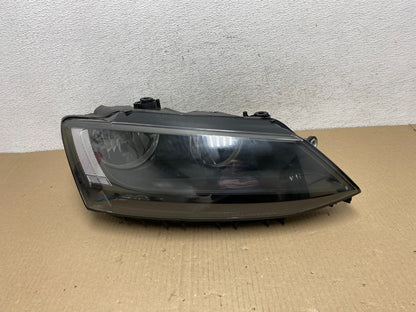 2011 to 2014 Volkswagen Jetta Right Passenger RH Headlight Halogen AE9490 DW0