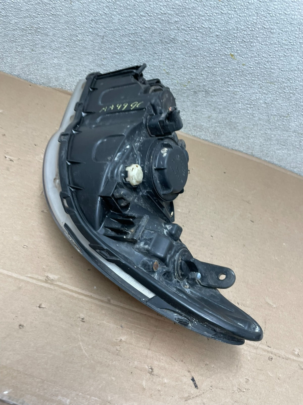 2007 2008 2009 2010 Hyundai Elantra Right Passenger Side Headlight OEM AA9990 DW5