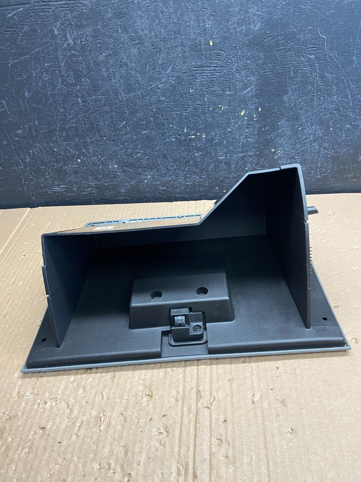 2004 to 2008 Ford F-150 Front Right Passenger Storage Glove Box af6379 DG5