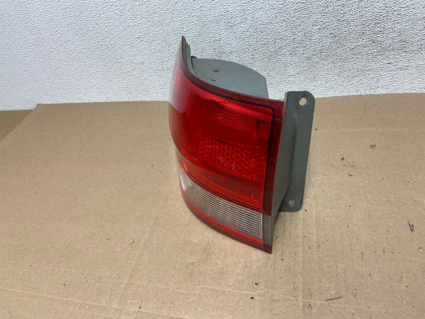 2011-2013 Jeep Grand Cherokee Left Driver Side Lh Tail Light AE4935 LK1