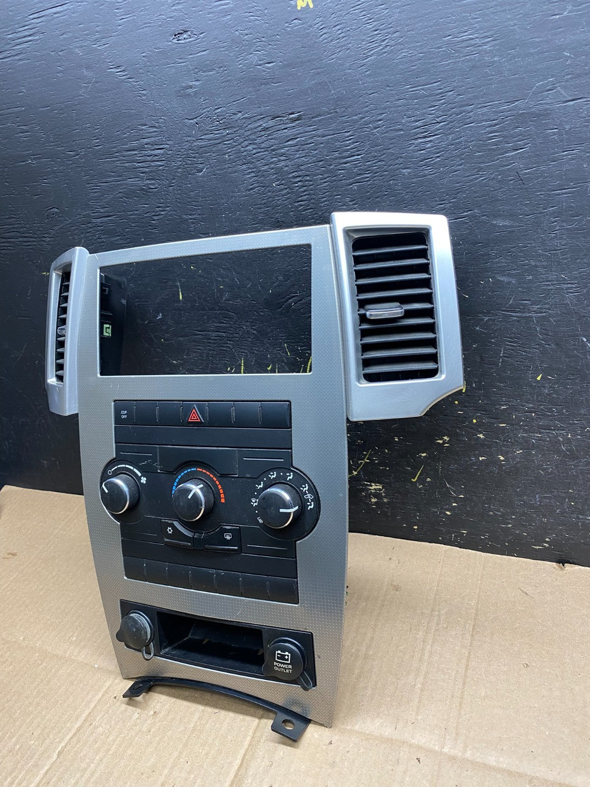2008 2009 2010 Jeep Commander Grand Cherokee A/C Climate Control Bezel aa4715 DG2