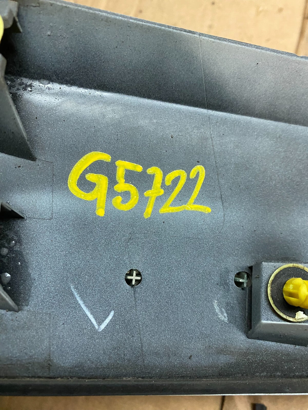 2010 to 2015 Toyota Prius Trunk Rear Tailgate Molding Panel 76801-00900 G5722 DG6