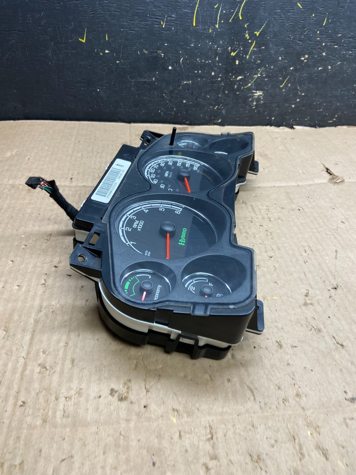 2008 to 2011 Chevrolet Tahoe Hybrid Cluster Gauge Speedometer ECM  y5295 DG1