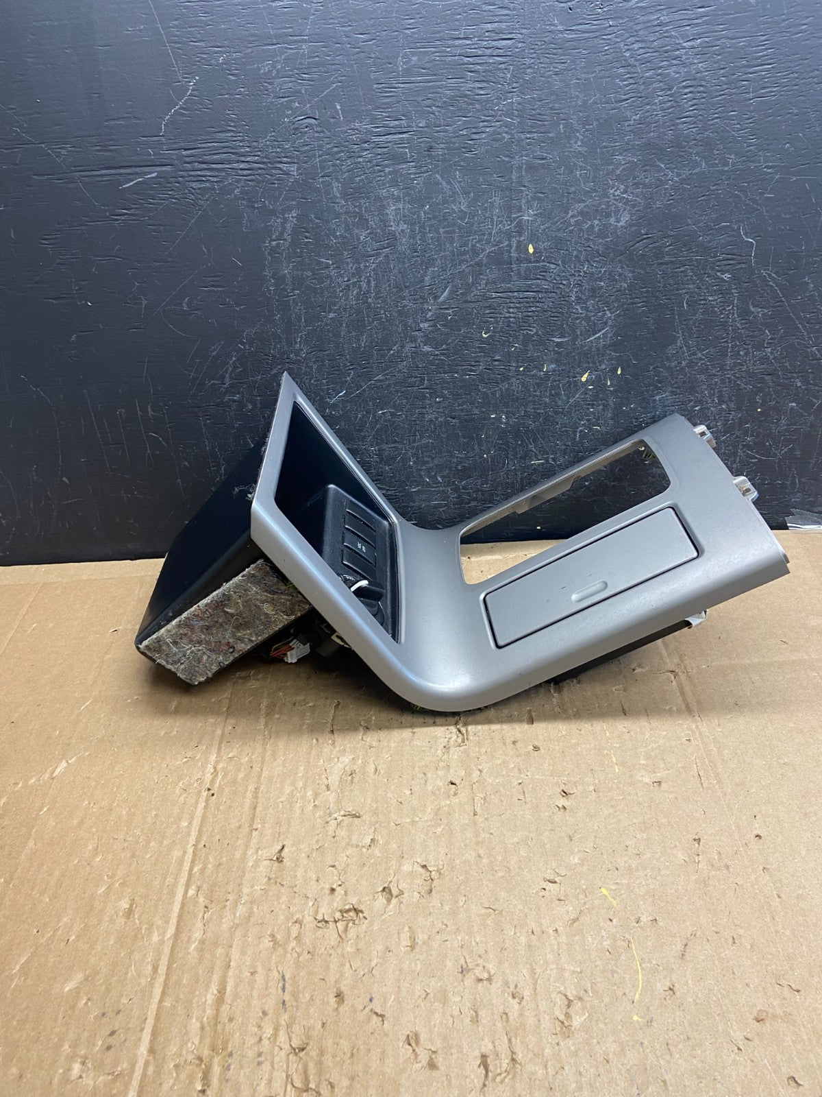 2005 to 2012 Nissan Pathfinder Shifter Trim Bezel Center Console ad6873 DG1