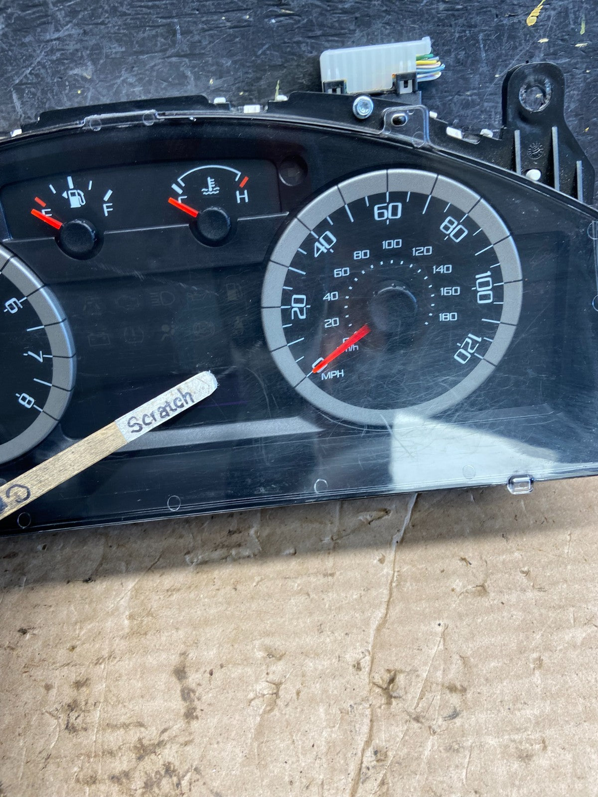 2010 Ford Escape Speedometer Cluster Gauge AD23911