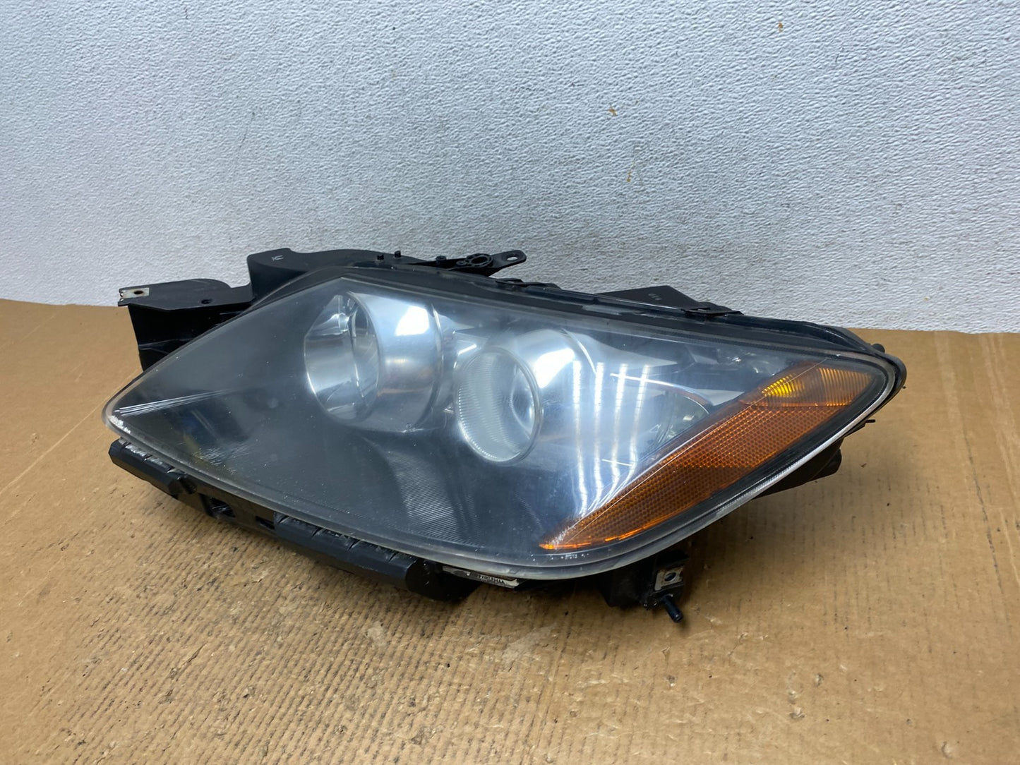 Halogen 2007 2008 2009 Mazda CX-7 Left Driver Headlight AE1680 DW1