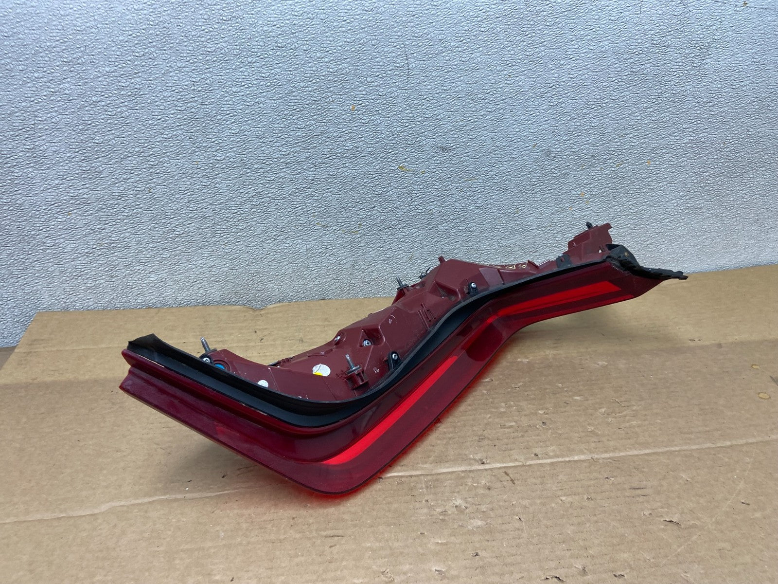 2018 to 2019 Cadillac XTS Left Driver LH LED Tail Light  ab5161 DG3
