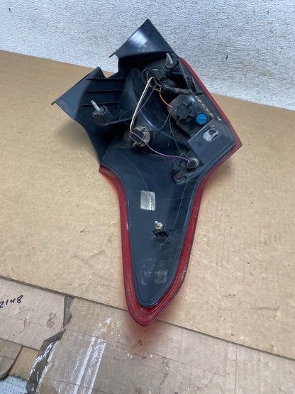 2015 to 2018 Ford Focus Tail Light Hatchback Right Passenger Side AI3393 LK7
