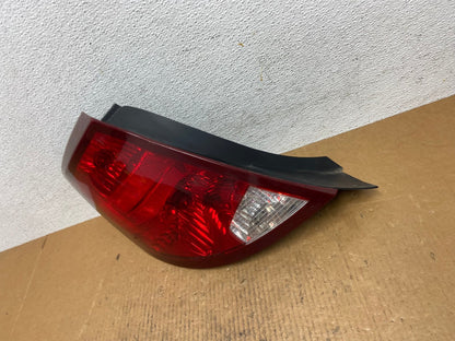 2003-2007 Saturn Ion Left Driver LH Side Tail Light Tail Light AE0219 LK1