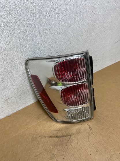 2005 to 2008 Chevrolet Equinox Left Driver Lh Side Tail Light AD6003 LK2