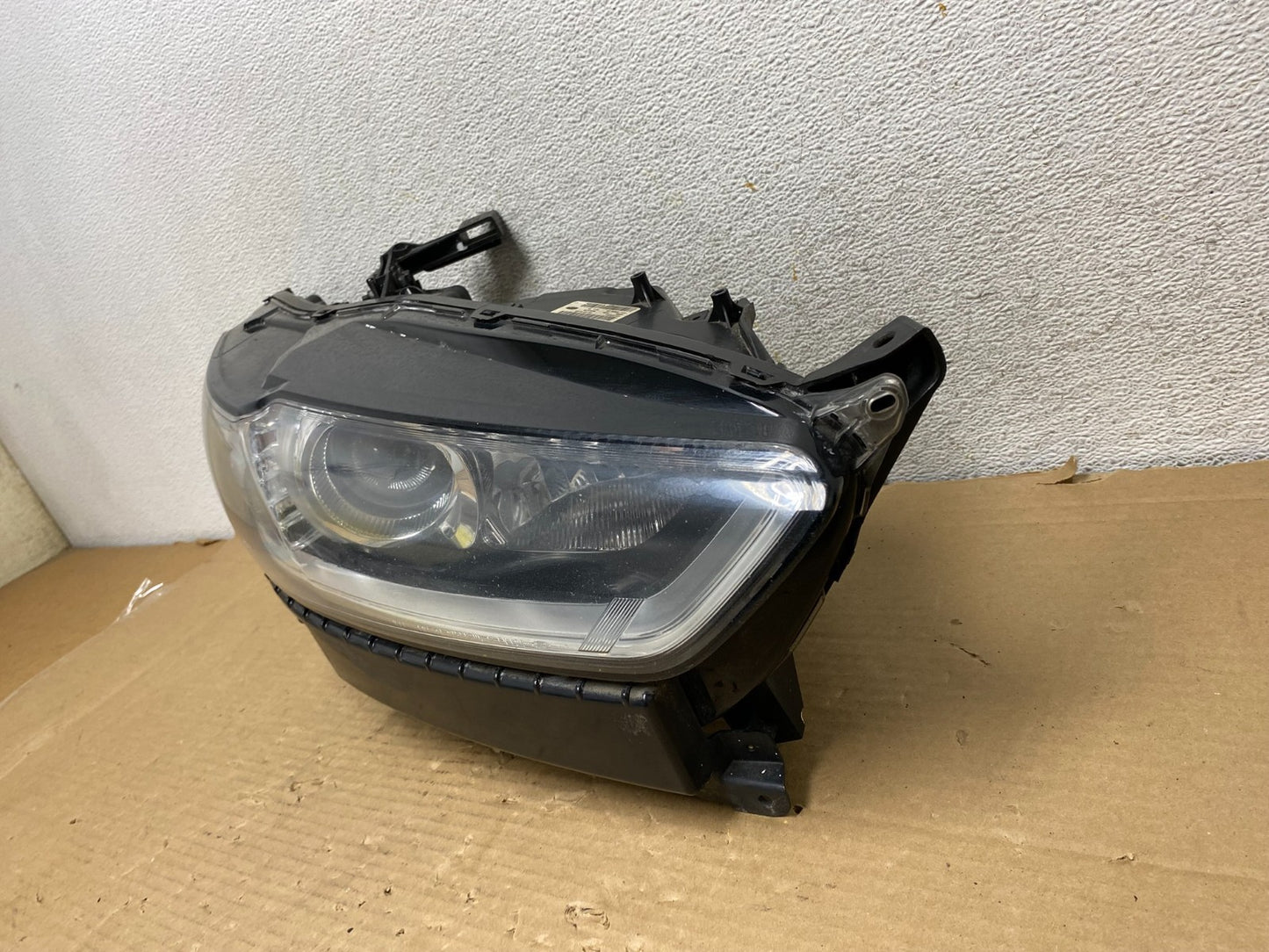 2013 to 2016 Ford Fusion Right Passenger Rh Side Headlight AG9236 DW1