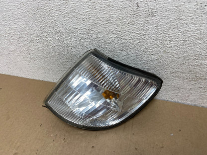 2001 to 2002 Subaru Forester SF5 Left Front Corner Light Indicator Signal AE92391